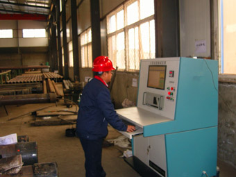 河南濮陽利達石油鉆具調(diào)試現(xiàn)場