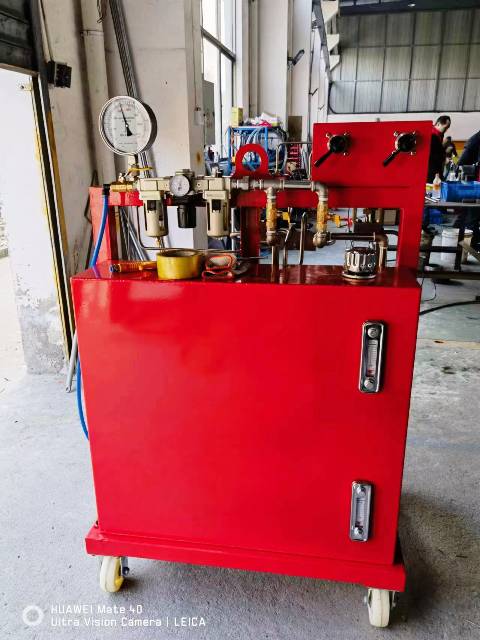 氣動(dòng)試壓泵